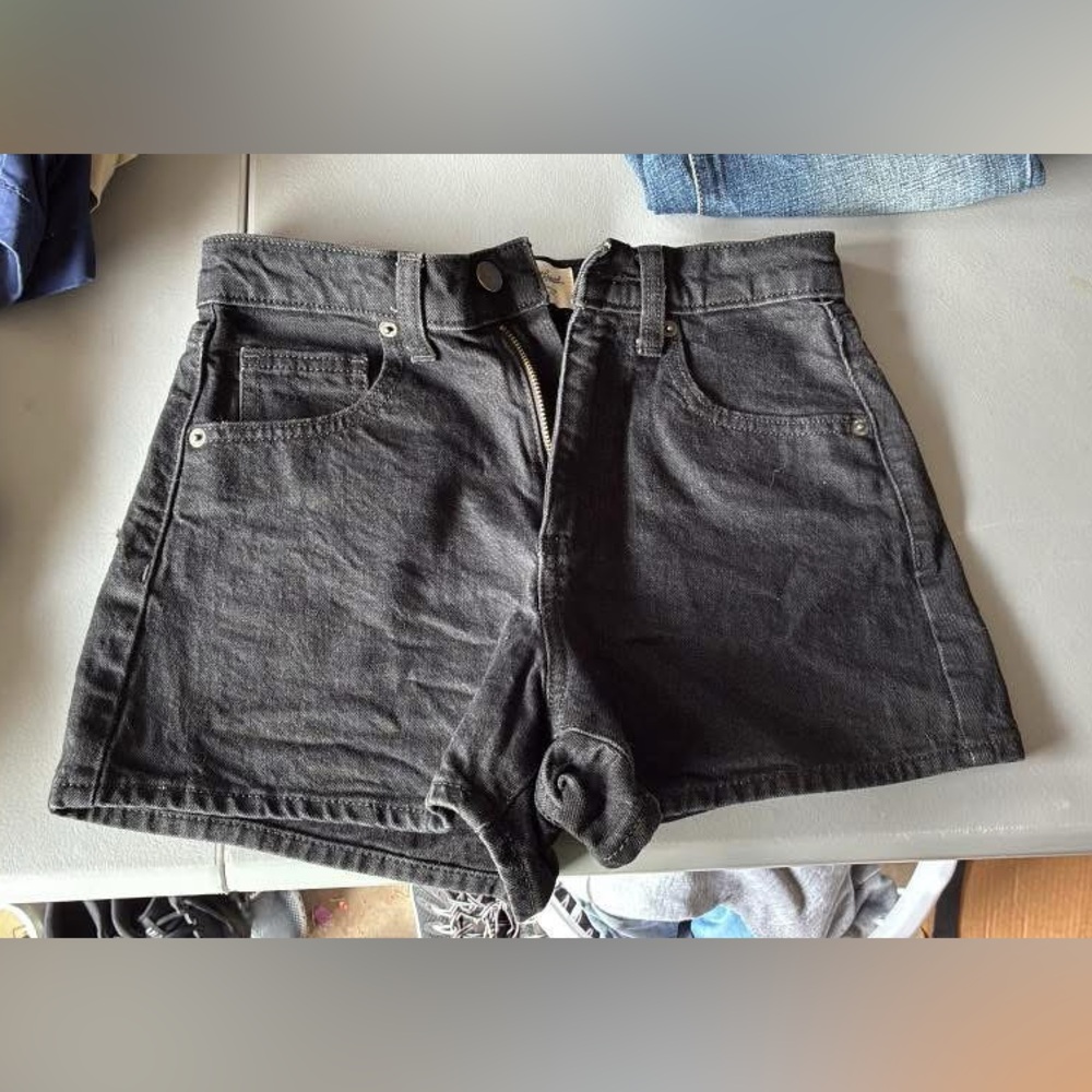 Universal Thread Black Jean Shorts